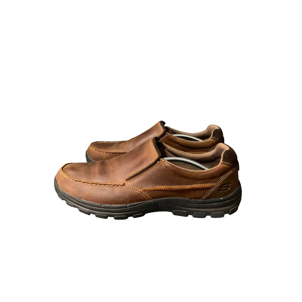 Skechers Loafers Mens 11 Relaxed Fit Brown Leather Moc Toe Slip On EUC